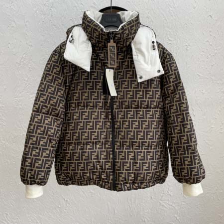 2025年11月23日入荷秋冬新作Fendiダウンジャケット...