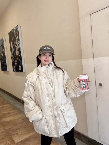 2025年11月23日入荷秋冬新作Gucciダウンジャケット...