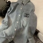 2025年11月23日入荷秋冬新作CHANEL デニムシャツ ファッション/誕生日プレゼント/贈り物 can工場