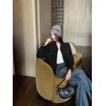 2025年11月24日入荷秋冬新作miumiuジャケット ファッション/誕生日プレゼント/贈り物 can工場