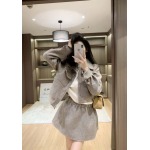 2025年11月24日入荷秋冬新作miumiuセット ファッション/誕生日プレゼント/贈り物 can工場