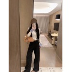 2025年11月24日入荷秋冬新作miumiu ズボン  ファッション/誕生日プレゼント/贈り物 can工場