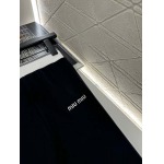 2025年11月24日入荷秋冬新作miumiu アンダーシャツファッション/誕生日プレゼント/贈り物 can工場