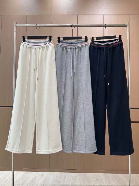 2025年11月24日入荷秋冬新作miumiu ズボン ファ...