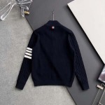 2025年11月26日入荷秋冬新作Thom Browne ニットカーディガン  高級なプレゼント/誕生日プレゼント/高品質/メンツ/記念品/ wenzhou工場
