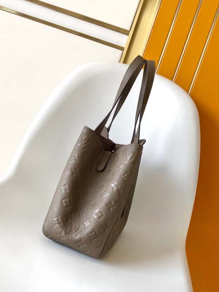 2025年12月9日入荷Louis Vuitton バッグM25858 M25890 Hobo Monogram Empreinte LV 40.0 x 22.0 x 15.0高品質新作/誕生日プレゼント/ZC工場