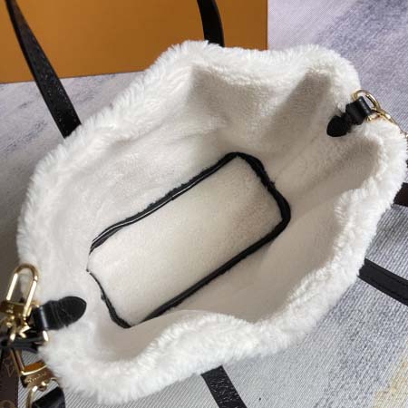 2025年12月10日入荷Louis Vuitton バッグ高品質新作/誕生日プレゼント/ZC工場