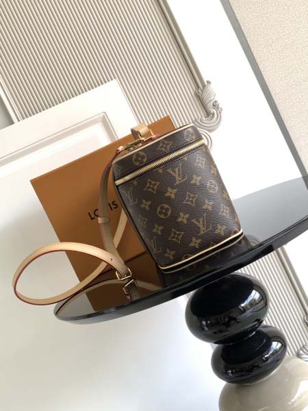2025年12月10日入荷Louis Vuitton バッグ高品質新作/誕生日プレゼント/ZC工場