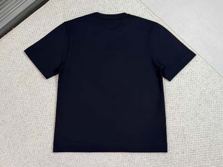 2025年11月17日秋冬新作Fenditシャツ高品質人気商品/XQY工場