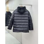 2025年12月1日秋冬新作Pradaダウンジャケット高品質人気商品/LDF工場