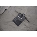 2025年12月4日秋冬新作Pradaジャケット高品質人気商品/LDF工場