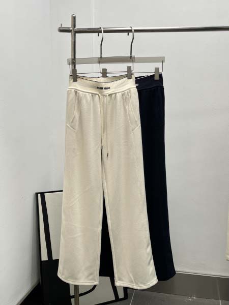 2025年12月4日秋冬新作Miu miuスラックス高品質人...