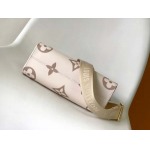 2025年12月8日入荷ヴィトン バッグM22976 M46913 M46912 M24533 OnTheGoGiant Monogram Monogram 25 x 19 x 11.5 cm 高品質新作/誕生日プレゼント