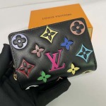 2025年12月8日入荷ヴィトン財布M13829LV SkiCoussinMonogramLV Circle 高品質新作/誕生日プレゼント