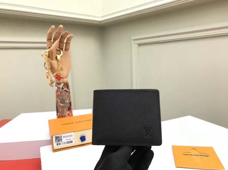 2025年12月8日入荷ヴィトン財布M60332 M3053...