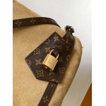2025年12月9日入荷Louis Vuitton バッグM26359 M26358 M26397 Express Monogram Monogram 24 x 18.5 x 36 高品質新作/誕生日プレゼント/ZC工場