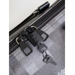 2025年12月9日入荷Louis Vuitton バッグM1495701 Keepall Bandoulière 50 Damoflage Black Pharrell Williams Damier 29 x 23 x 52高品質新作/