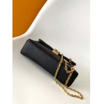 2025年12月9日入荷Louis Vuitton バッグM12145 M12144 M12211 Nano Madeleine Monogram 12.5 x 6 x 21 高品質新作/誕生日プレゼント/ZC工場