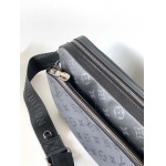 2025年12月9日入荷Louis Vuitton バッグM69443 Trio Monogram Eclipse Monogram Eclipse Reverse 25.0 x 18.5 x 7.0 cm 高品質新作/誕生日プレゼント/Z