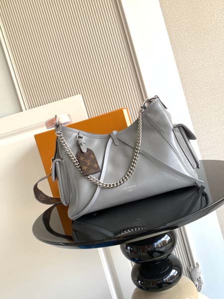 2025年12月9日入荷Louis Vuitton バッグ ...