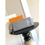 2025年12月9日入荷Louis Vuitton バッグ M12579 高品質新作/誕生日プレゼント/ZC工場