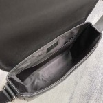 2025年12月9日入荷Louis Vuitton バッグM46255  District Monogram Eclipse LV 26.0 x 20.0 x 7.0 Monogram Eclipse 高品質新作/誕生日プレゼント/ZC工場