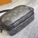 2025年12月10日入荷Louis Vuitton バッグ高品質新作/誕生日プレゼント/ZC工場