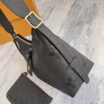 2025年12月10日入荷Louis Vuitton バッグ高品質新作/誕生日プレゼント/ZC工場