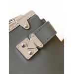 2025年12月10日入荷Louis Vuitton バッグ高品質新作/誕生日プレゼント/ZC工場