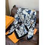 2025年12月11日入荷新品Louis Vuittonマフラーギフト/誕生日/記念品/アクセサリーkaka工場