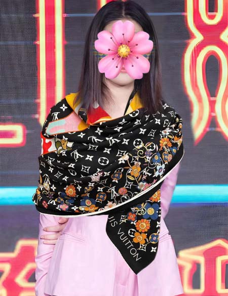 2025年12月11日入荷新品Louis Vuittonマフ...