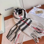 2025年12月11日入荷新品Burberryマフラーギフト/誕生日/記念品/アクセサリーkaka工場