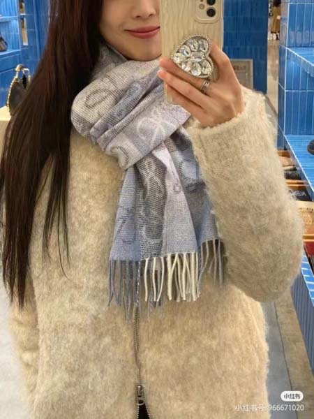 2025年12月11日入荷新品Loeweマフラーギフト/誕生...