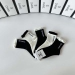 2025年12月11日入荷新品Chanel靴下ギフト/誕生日/記念品/アクセサリーkaka工場