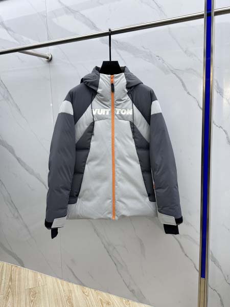 2025年12月16日入荷新作Louis Vuittonダウ...