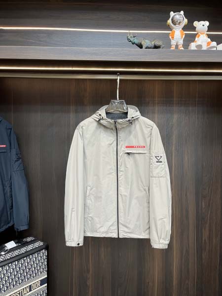 2025年12月16日入荷新作Pradaジャケット秋冬高品質...