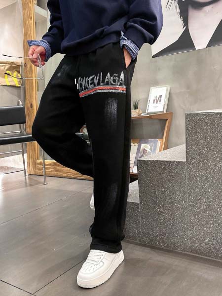 2025年11月19日秋冬新作Balenciagaスラックス...