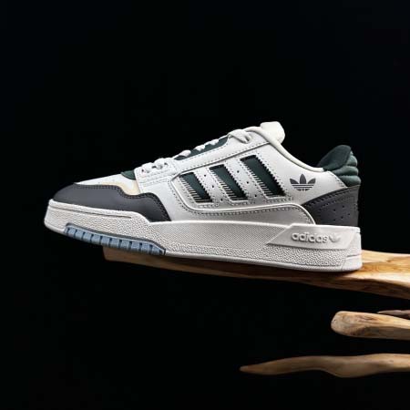 2025年12月25日入荷新品adidas original...