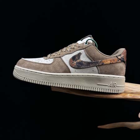 2025年12月25日入荷新品Nike AIR FORCE ...
