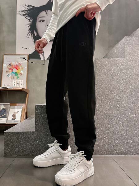 2025年12月26日秋冬新作Dior スラックス/運動ズボ...