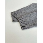 2025年12月29日秋冬新作Prada ニットカーディガン  高品質人気商品/誕生日プレゼント/FF工場