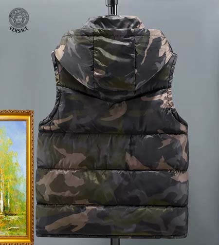 2026年1月9日VERSACE 新作 羽毛綿のベストJX工場