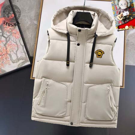 2026年1月9日VERSACE 新作 羽毛綿のベストJX工...