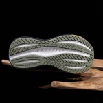 2026年1月9日入荷新品Saucony Triumph 21 N人気 スニーカー男女兼用/誕生日プレゼント/XH工場