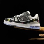 2026年1月10日入荷新品LOUIS VUITTON Trainer人気 スニーカー男女兼用/誕生日プレゼント/XH工場