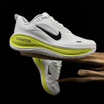 2026年1月10日入荷新品Nike VOMERO 18人気 スニーカー男女兼用/誕生日プレゼント/XH工場