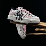 2026年1月10日入荷新品MLB Chunky Liner人気 スニーカー男女兼用/誕生日プレゼント/XH工場