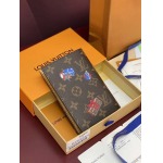 2026年1月13日新作高品質Louis VuittonパスポートカバーM15327 VivienneMonogramVivienne14 x 2.5 x 10/GQ工場