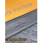 2026年1月14日新作高品質Louis VuittonバッグM82545/Monogram Shadow  Monogram 32 x 21 x 8  /GQ工場