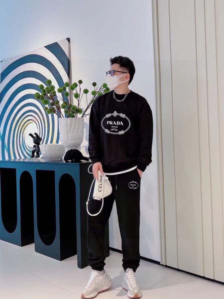 2026年1月28日入荷新作Prada上下セット大人気 激安...